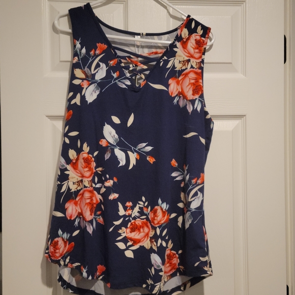 Floral tank top - Picture 1 of 2